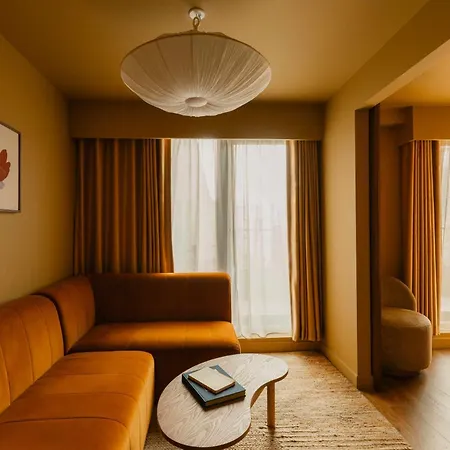 Le Jardin De Verre By Locke Hotel 4*