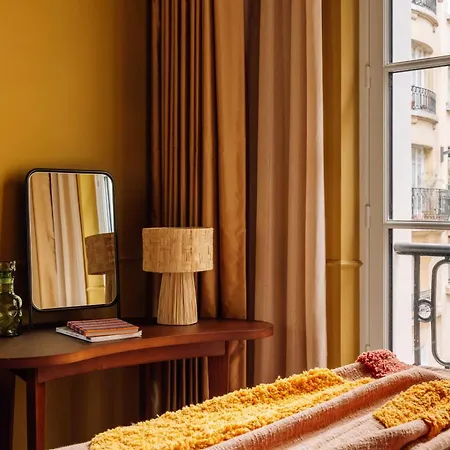 Le Jardin De Verre By Locke Hotel 4*
