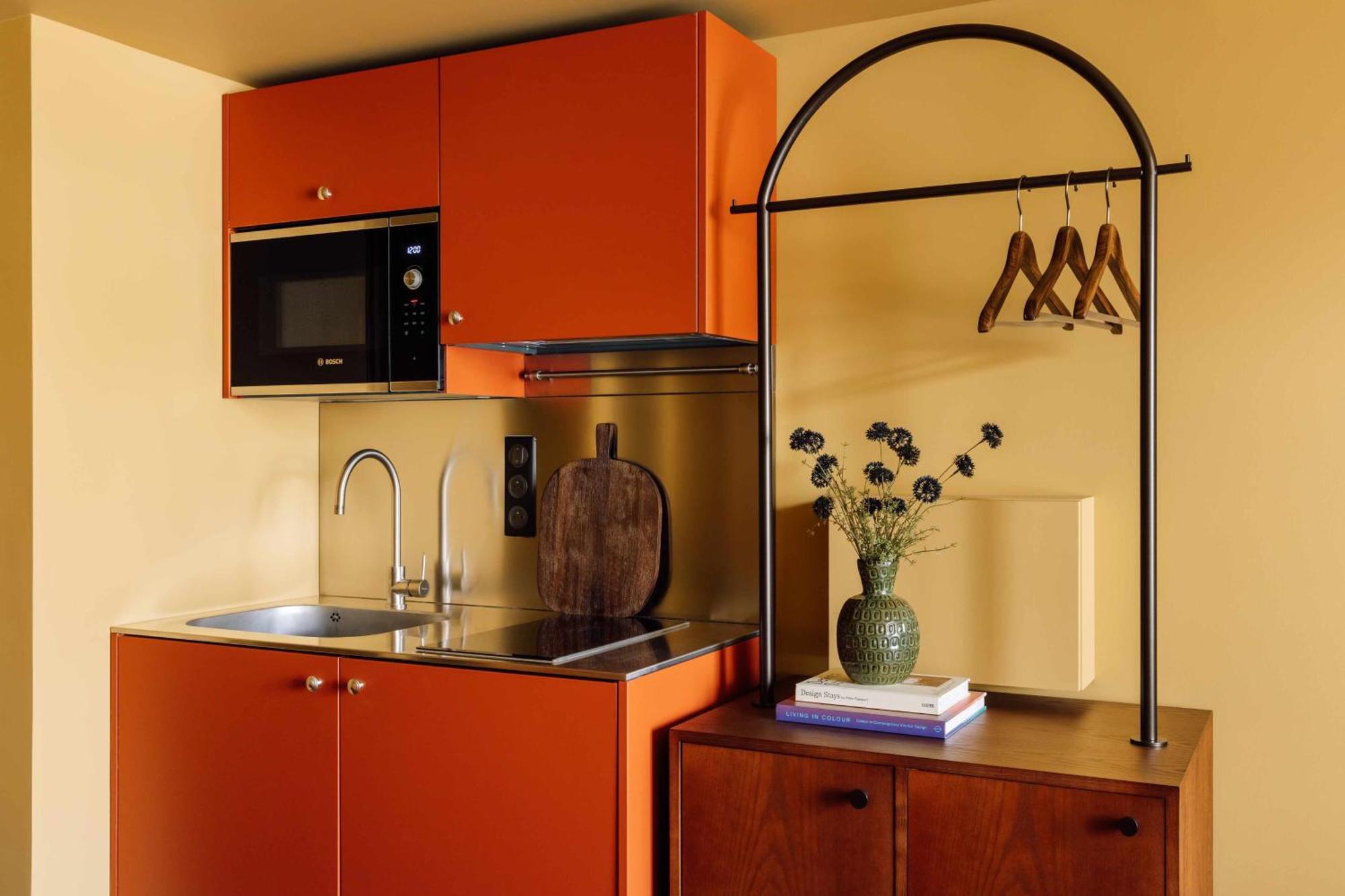 Hotel Le Jardin De Verre By Locke 4*