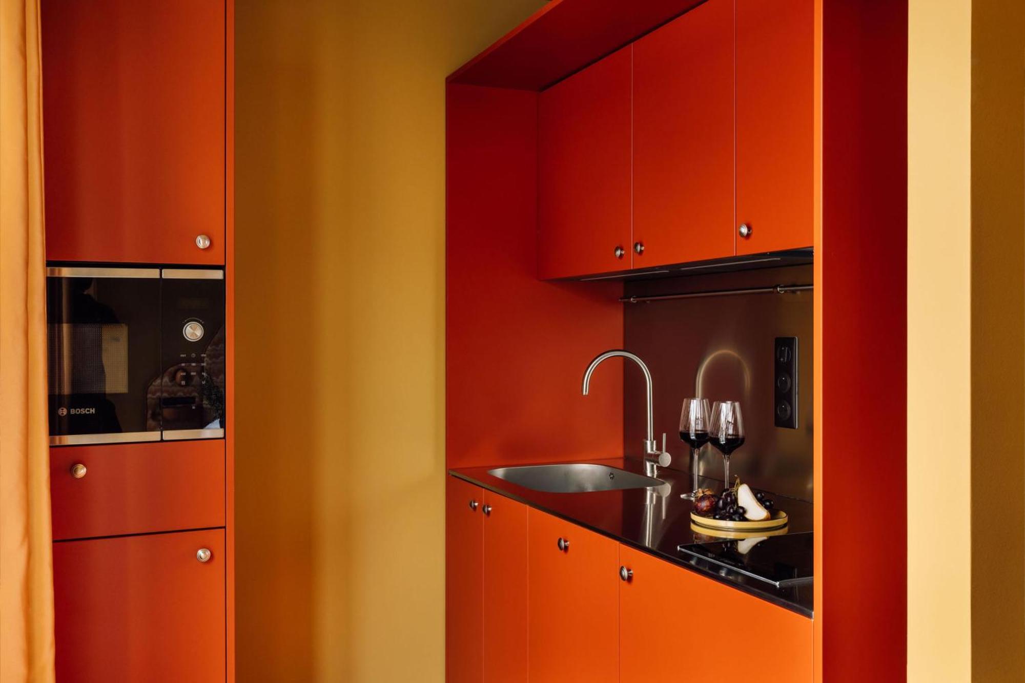 Hotel Le Jardin De Verre By Locke Paris