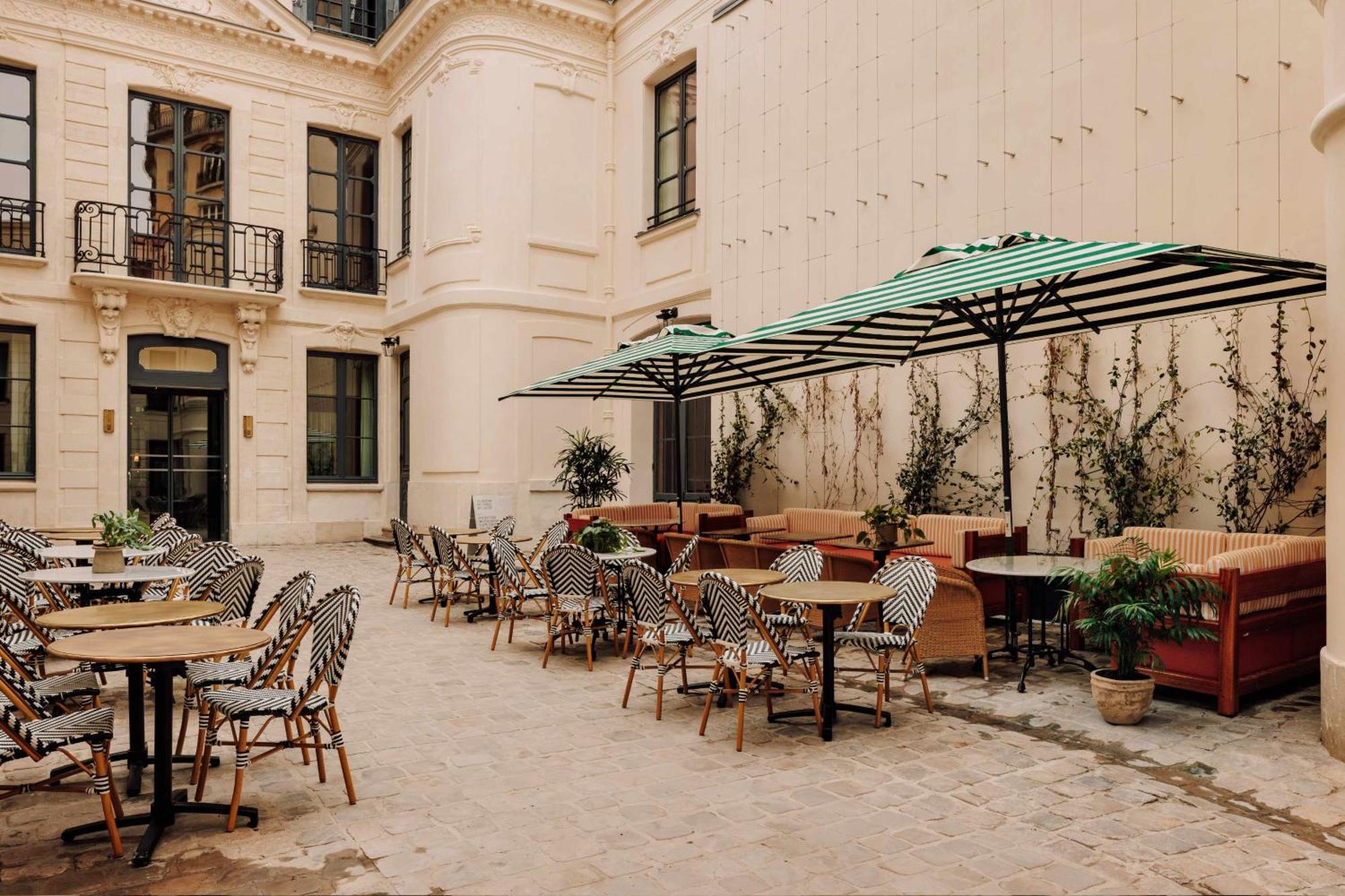 Le Jardin De Verre By Locke Paris