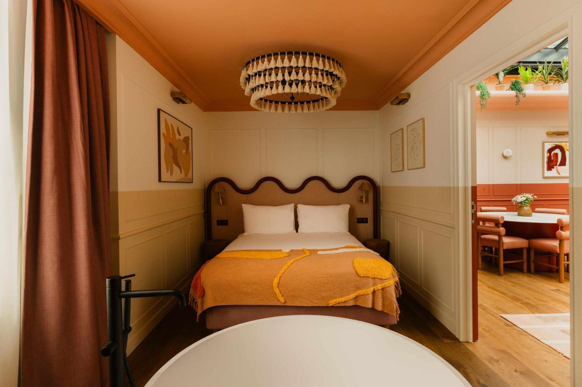 Le Jardin De Verre By Locke Hotel 4*