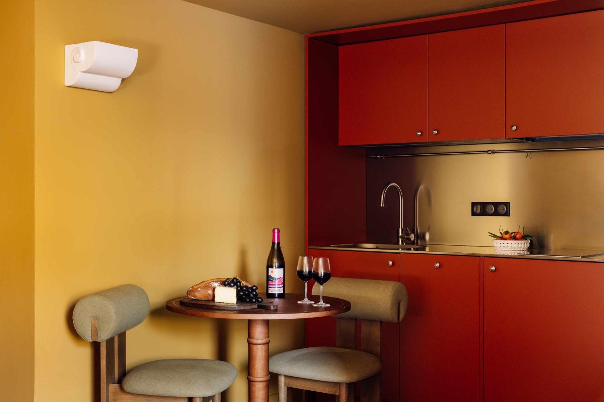 Le Jardin De Verre By Locke Hotel