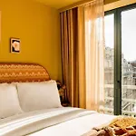 Hotel Le Jardin De Verre By Locke Paris